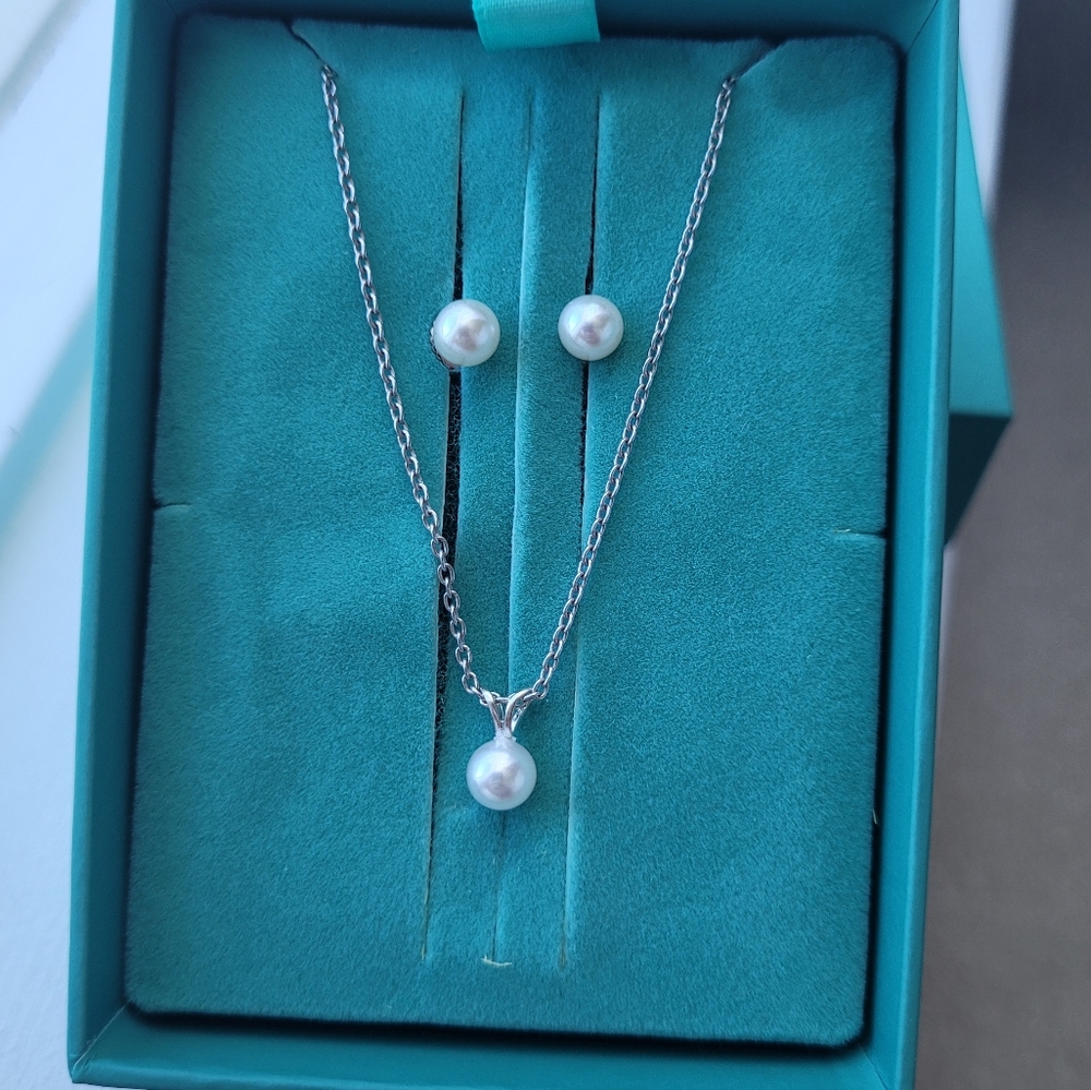 Akoya Cultured Pearl Necklace  Earrings Set Simple Elegant Brilliant Earth